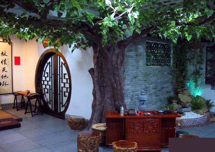 仿真樹我們應該如何選擇？仿真樹分為哪些材質？