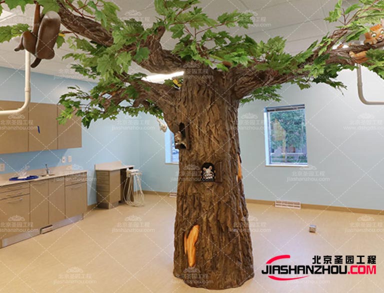 仿真樹傳遞出一種關注環境和社區的價值觀表達出品牌