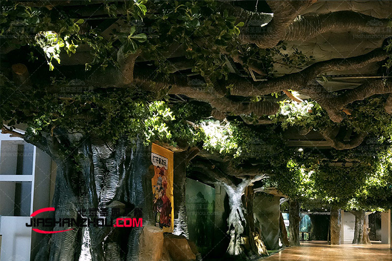 人工制作建造原始森林仿真樹 來看北京廠家大師操作