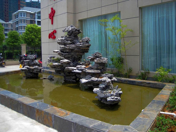 英德石假山.jpg 英德石假山