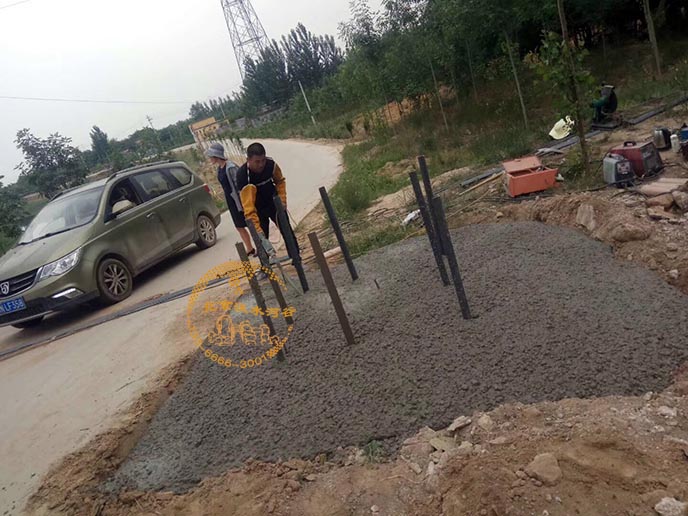 仿真樹(shù)大門(mén)