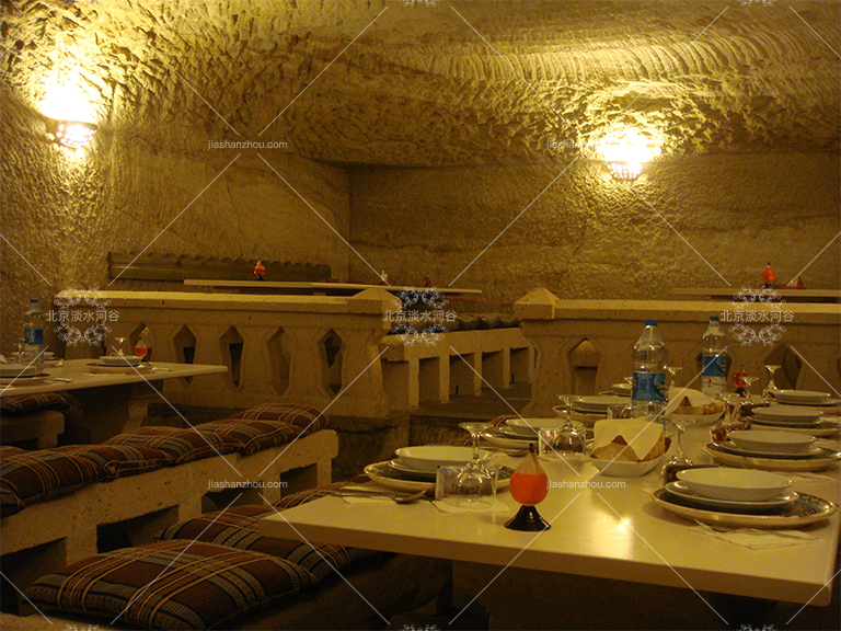 山洞裝修風格餐廳.jpg 山洞裝修風格餐廳