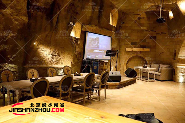 仿真洞穴民宿.jpg 仿真洞穴民宿