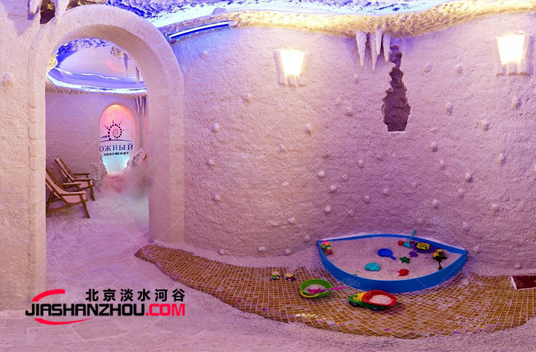 洞穴轟趴館.jpg 洞穴轟趴館