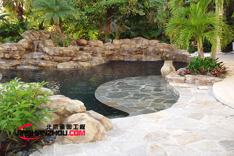 塑石假山水池.jpg 塑石假山水池