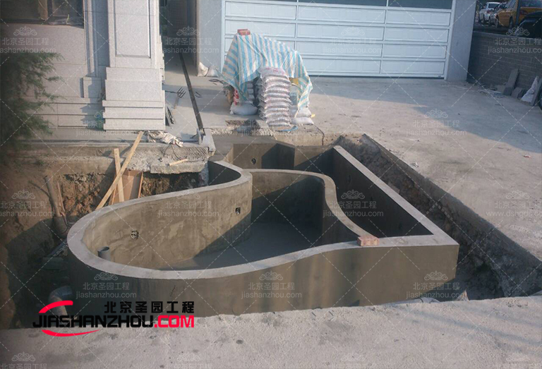 塑石假山.jpg 塑石假山