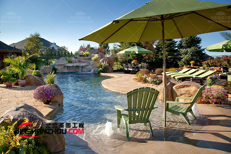 塑石假山水池.jpg 塑石假山水池