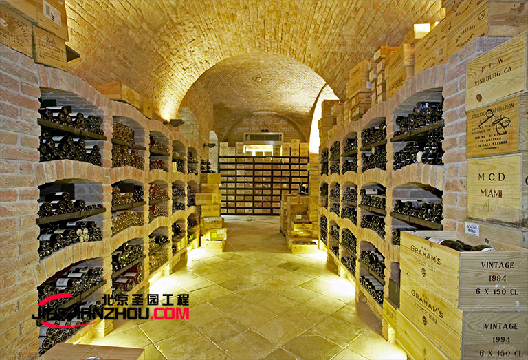 1645581658238011.jpg palais-coburg-residenz-vienna-wine-cellar.jpg