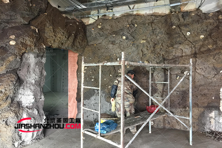 洞穴主題餐廳.jpg 洞穴主題餐廳