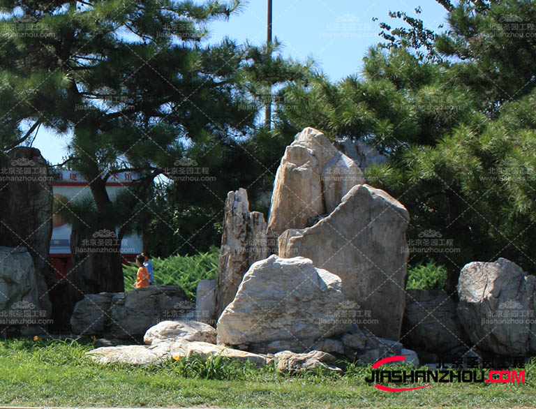 塑石假山.jpg 塑石假山