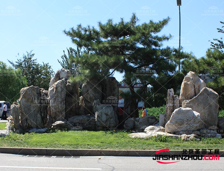 塑石假山.jpg 塑石假山