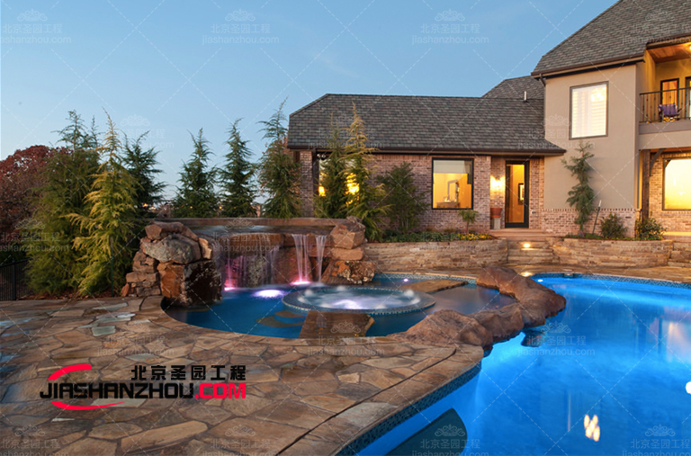 水泥假山.jpg 水泥假山.jpg