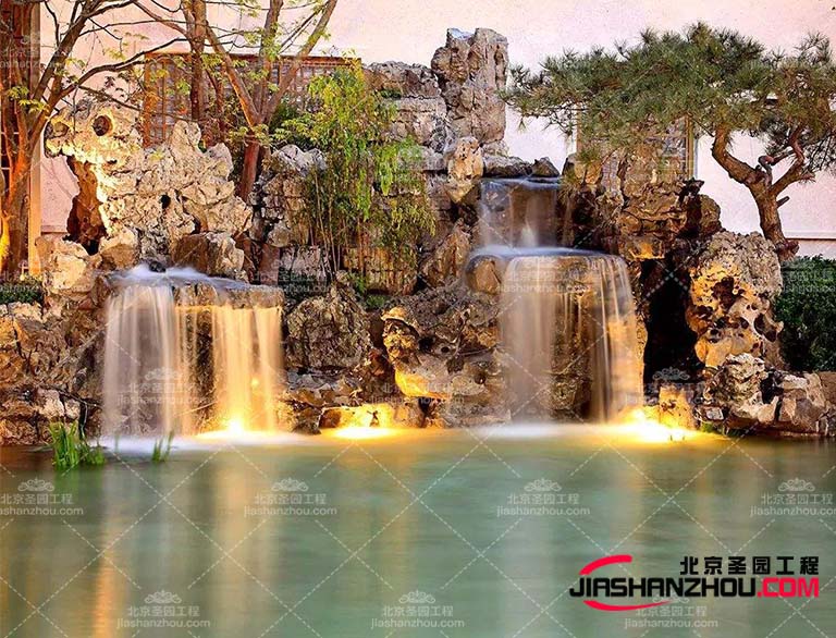 仿真假山.jpg 仿真假山.jpg