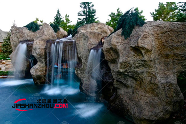 水泥假山.jpg 水泥假山.jpg