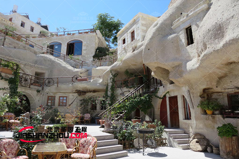 水泥假山.jpg 水泥假山.jpg