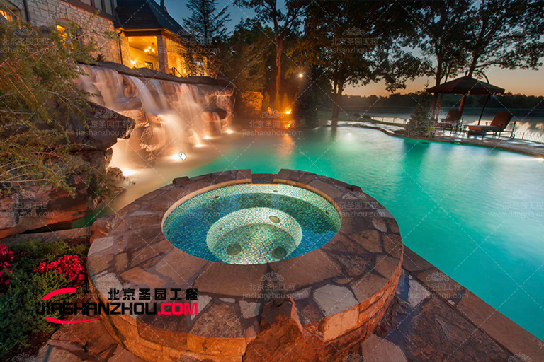 塑石假山.jpg 塑石假山.jpg